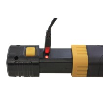Latarka LED 170 lumenów - latarka warsztatowa CAT CT3115