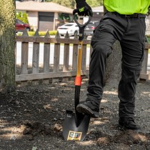 Szpadel z ostrą łyżką CAT K-Series D-Handle Round Point